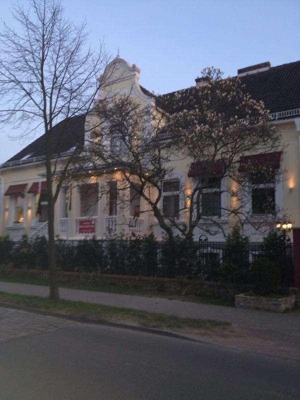 Berliner Hof Hotel Dallgow-Doeberitz Exterior foto