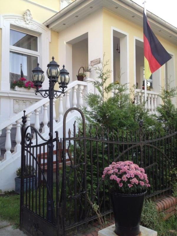Berliner Hof Hotel Dallgow-Doeberitz Exterior foto
